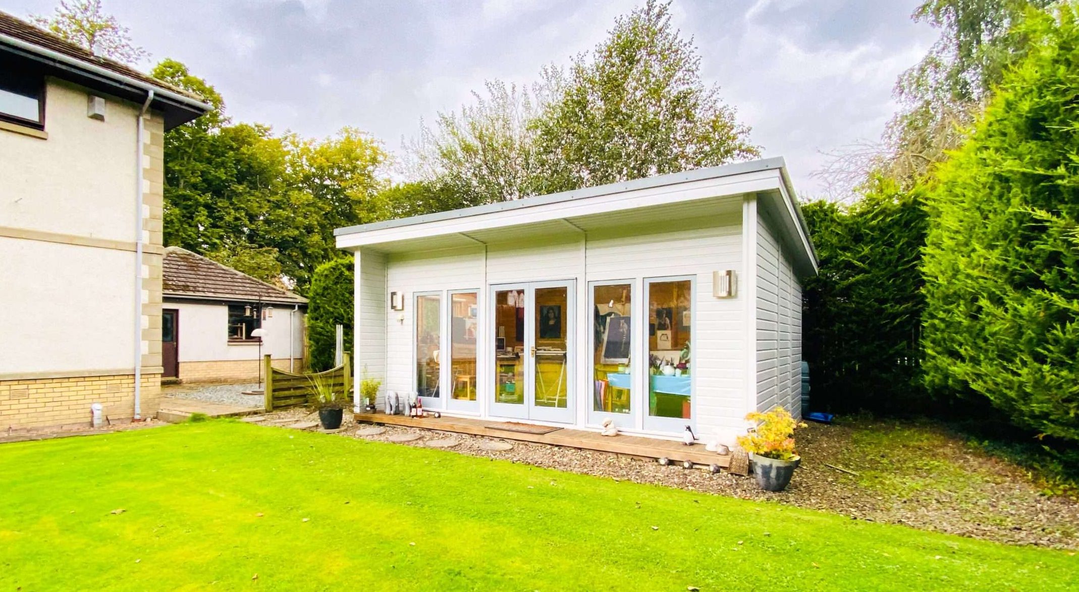 Featured image for “Log Cabin vs Garden Room: What’s the difference? ”
